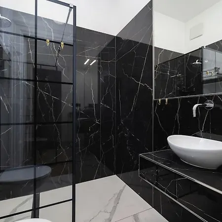 2 Bedroom Sereno Fenn'a 5 Street شقة *