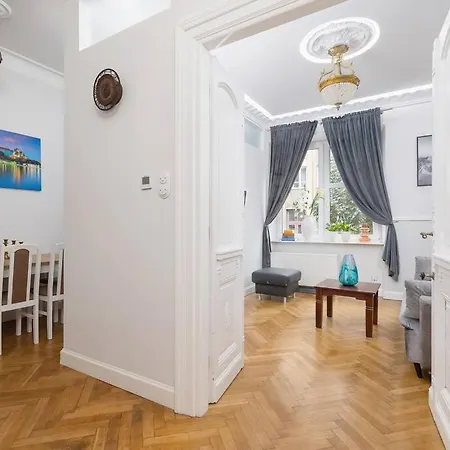 2 Bedroom Sereno Fenn'a 5 Street * كراكوفيا