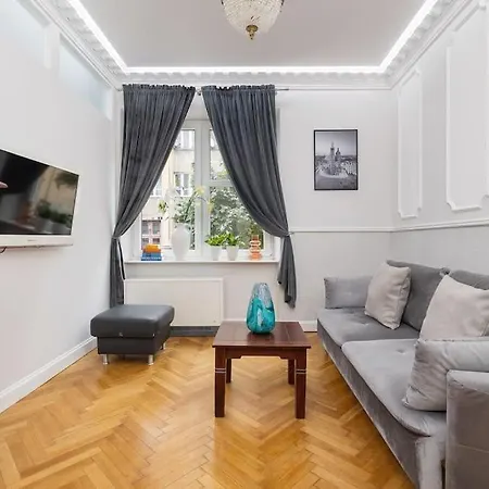 2 Bedroom Sereno Fenn'a 5 Street شقة