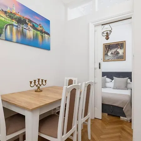 شقة 2 Bedroom Sereno Fenn'a 5 Street *